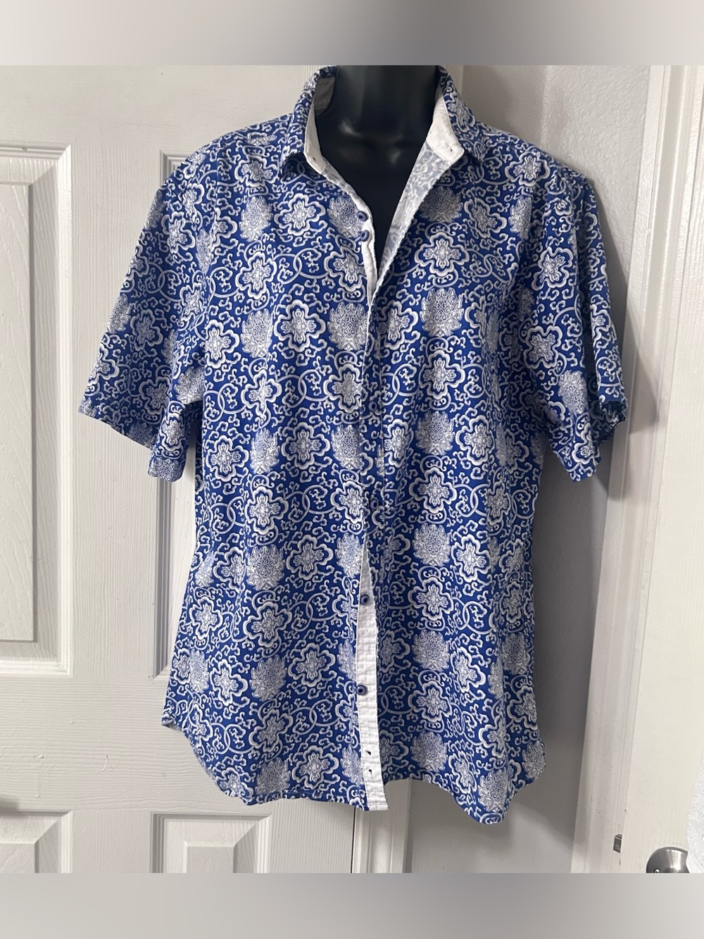 Rock Roll N Soul S/S Men’s Button Up Blue Paisley size XL